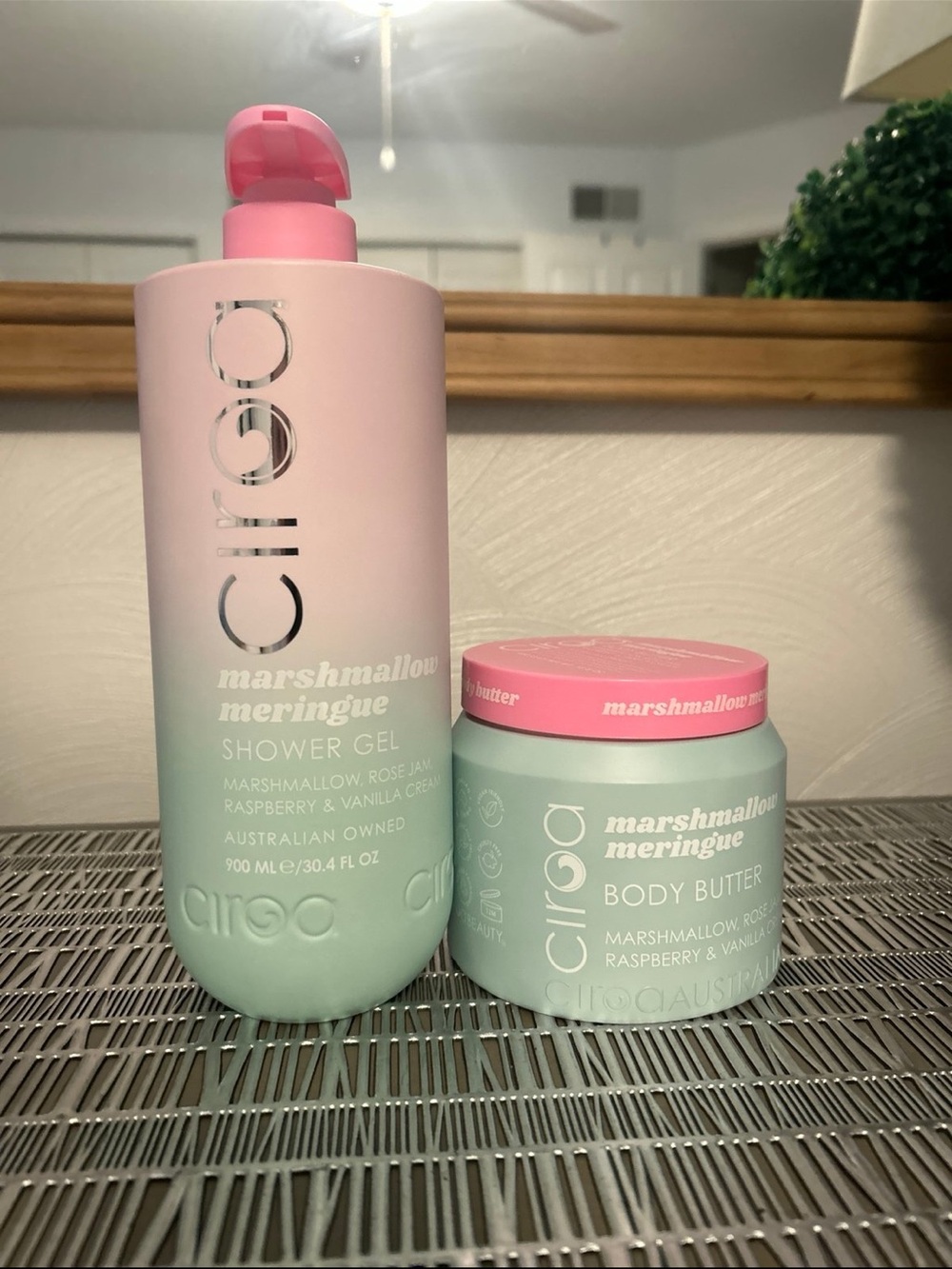 CIROA Marshmallow Meringue Shower Gel and Body Butter Set